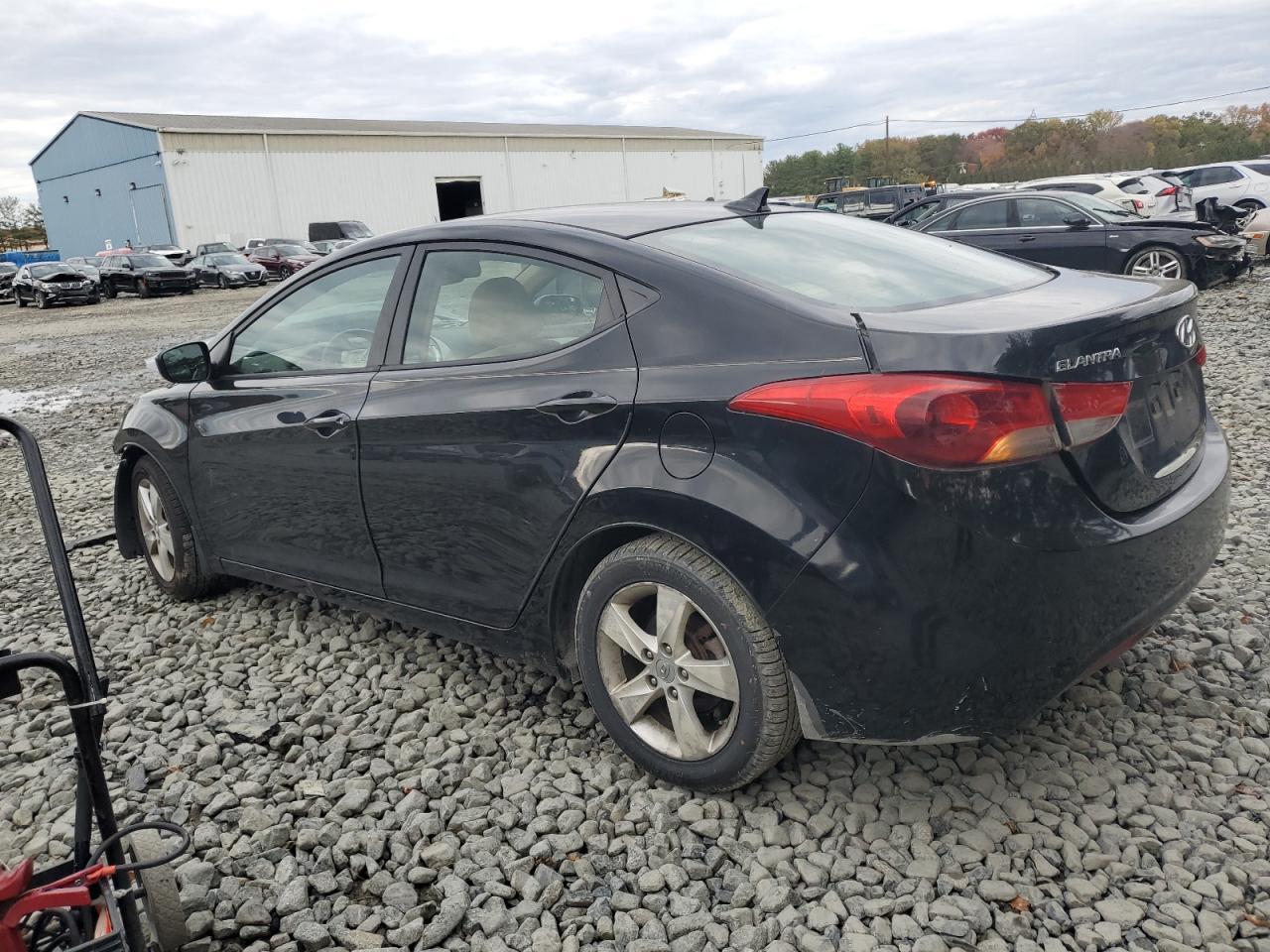 2012 HYUNDAI ELANTRA
