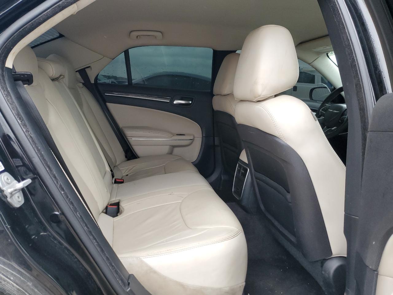 2015 CHRYSLER 300