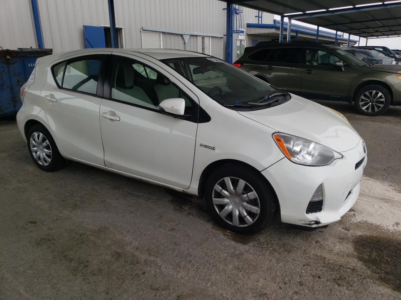 2014 TOYOTA Prius c