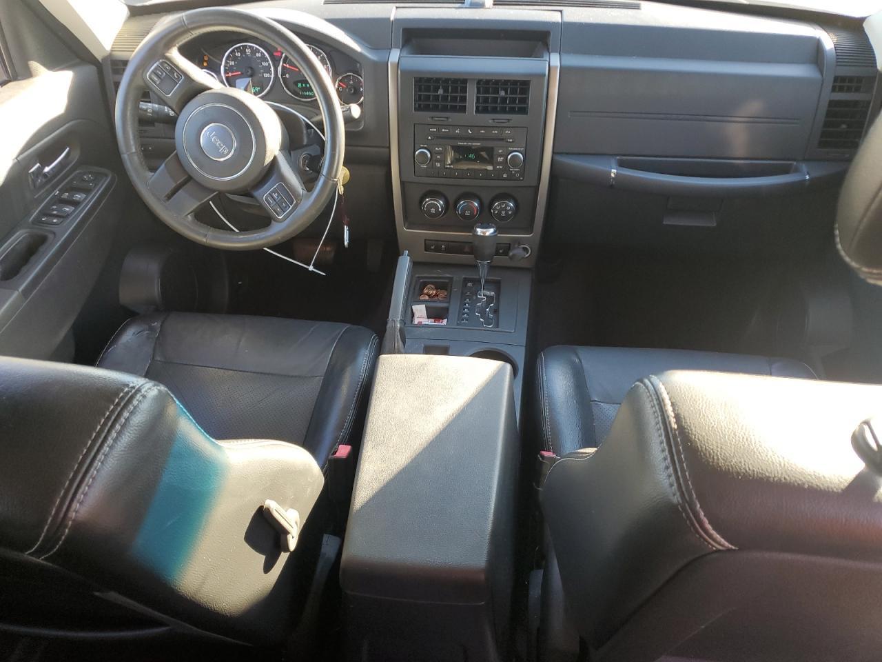 2012 JEEP Liberty