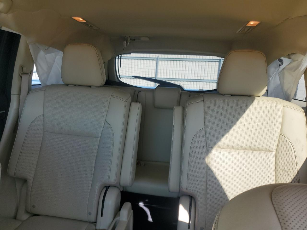 2016 TOYOTA HIGHLANDER