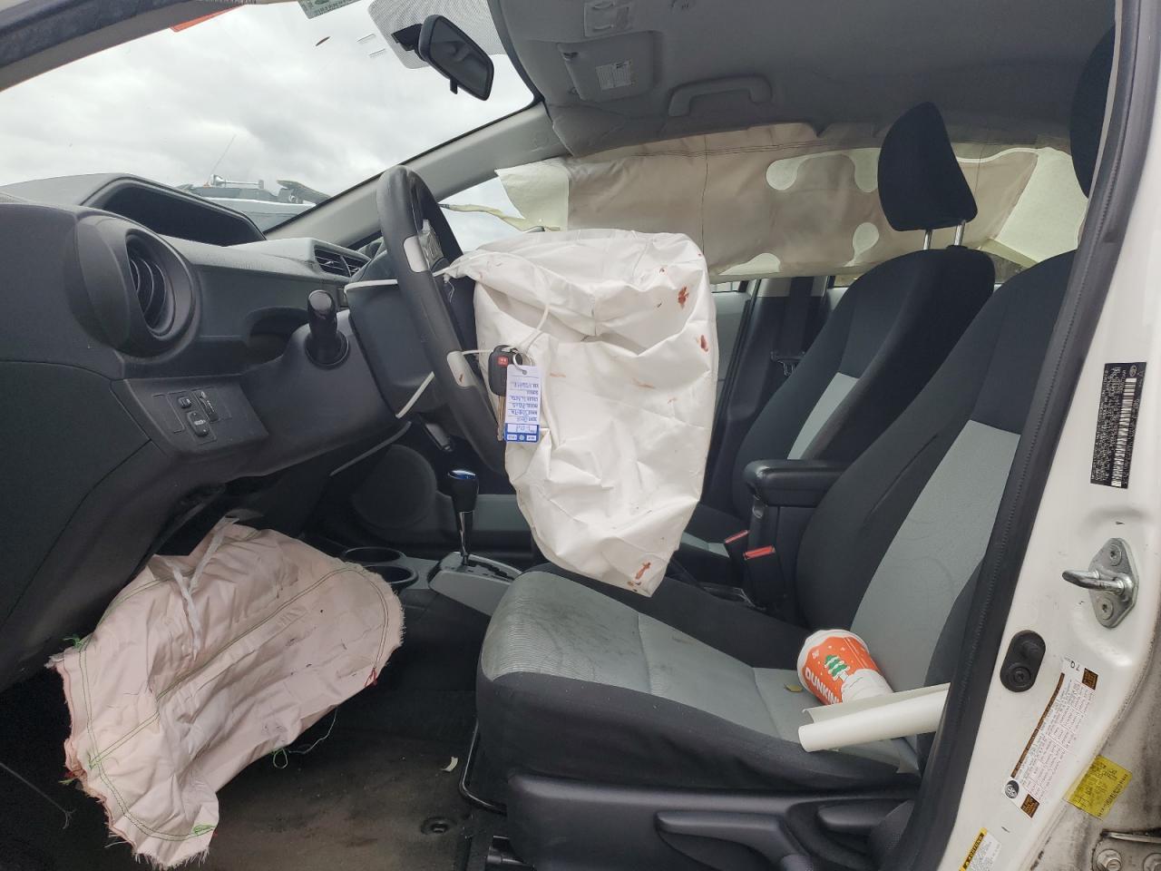 2012 TOYOTA Prius c