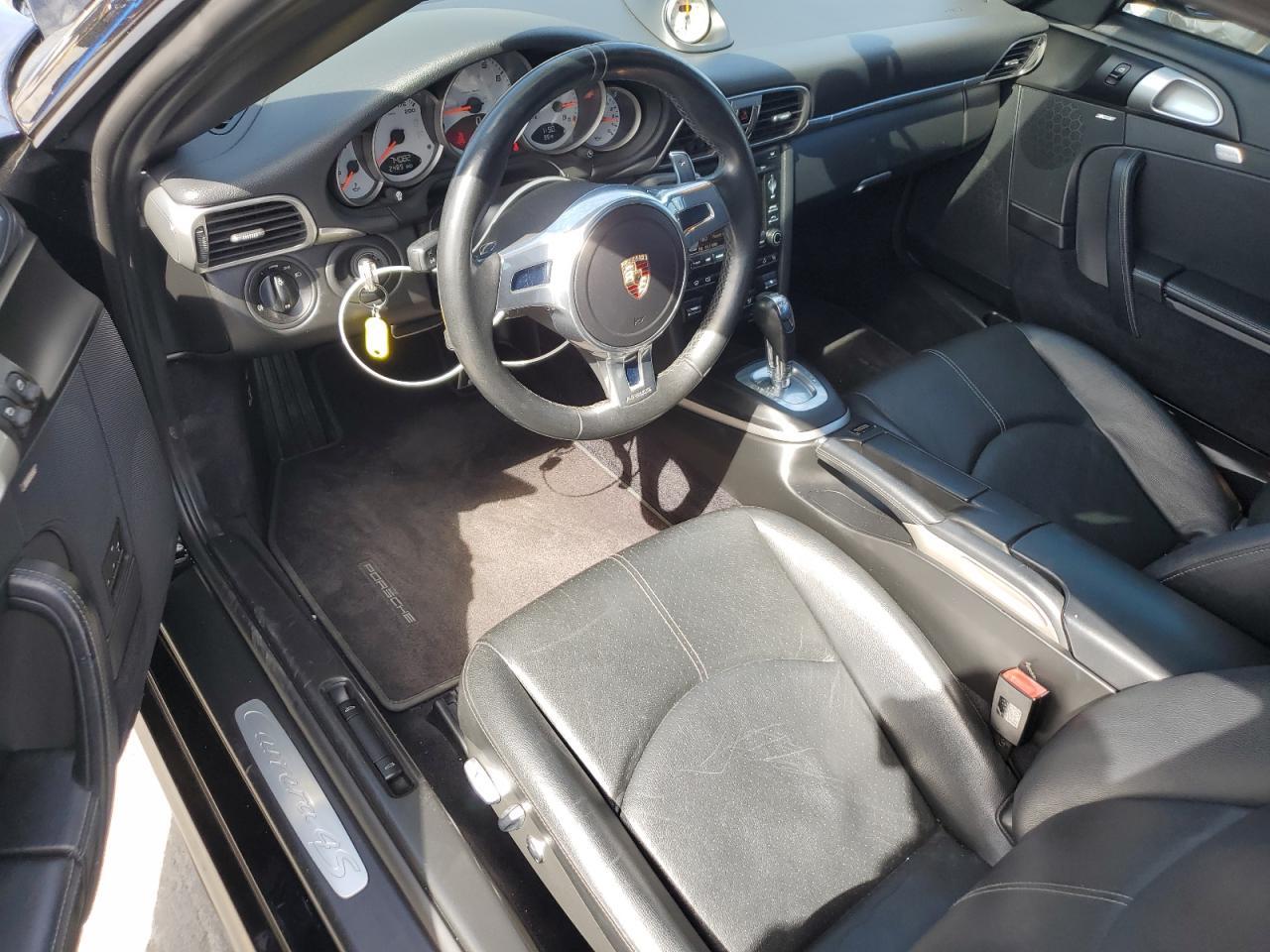 2012 PORSCHE 911