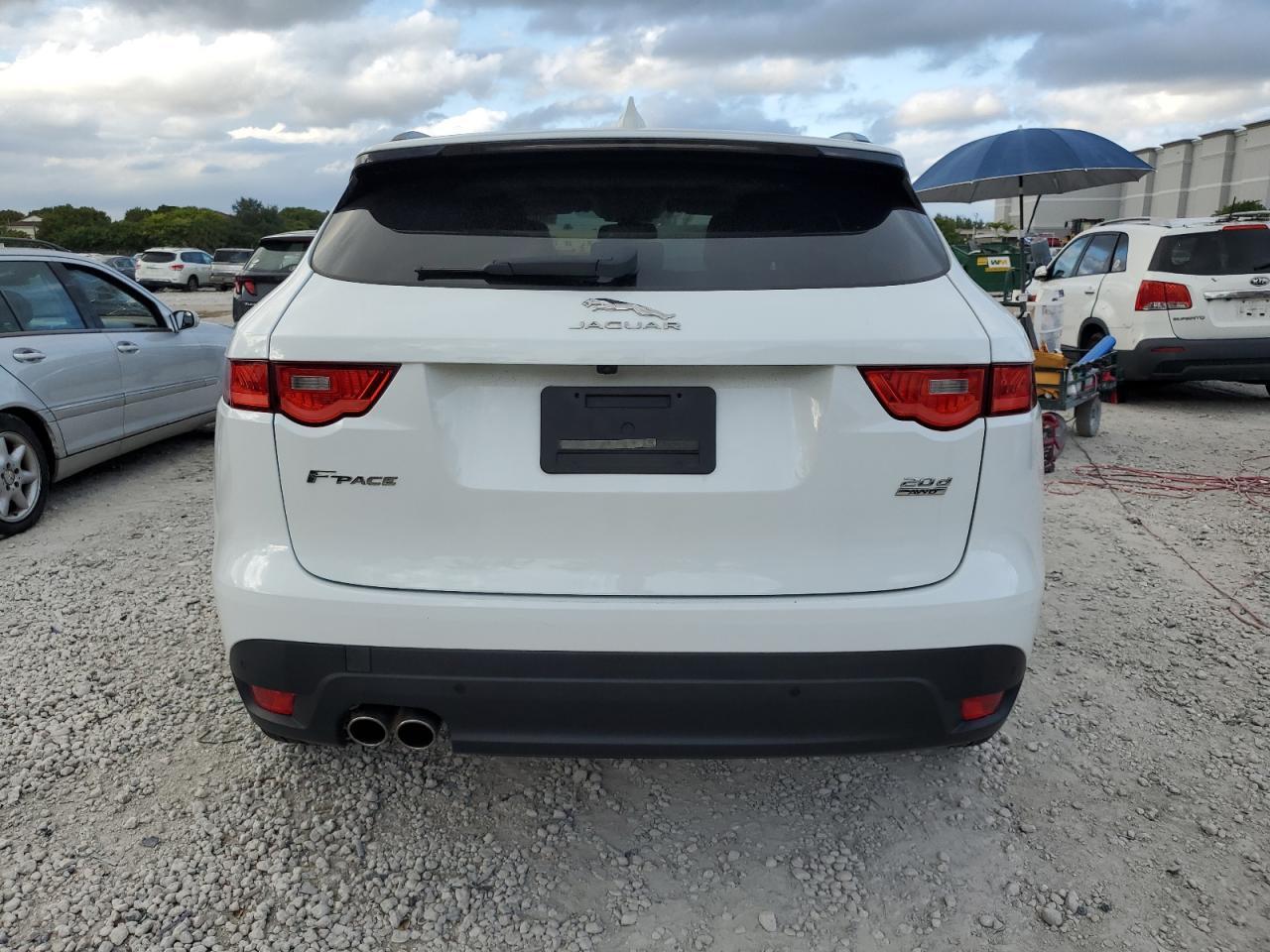 2018 JAGUAR F-Pace