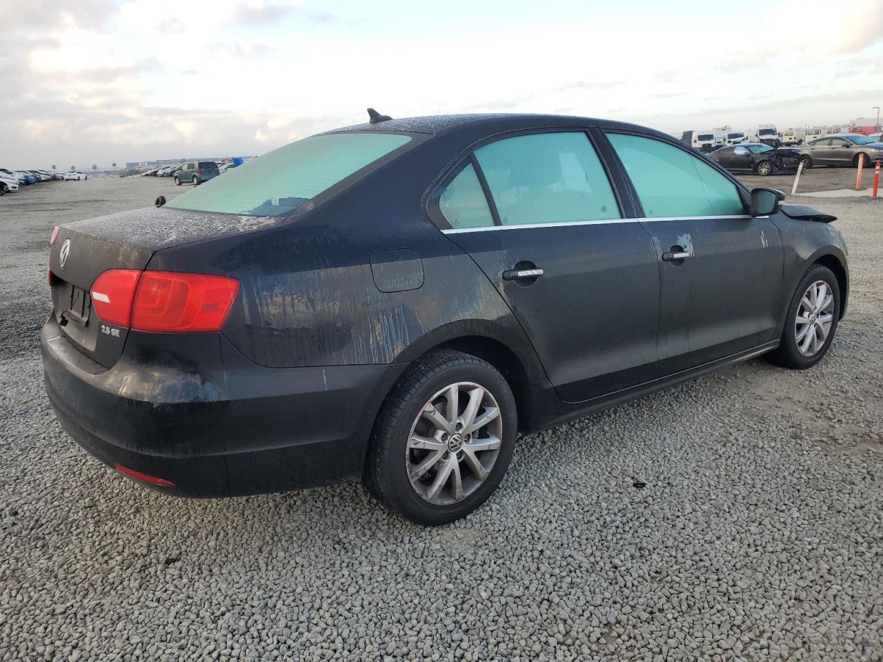2013 VOLKSWAGEN JETTA