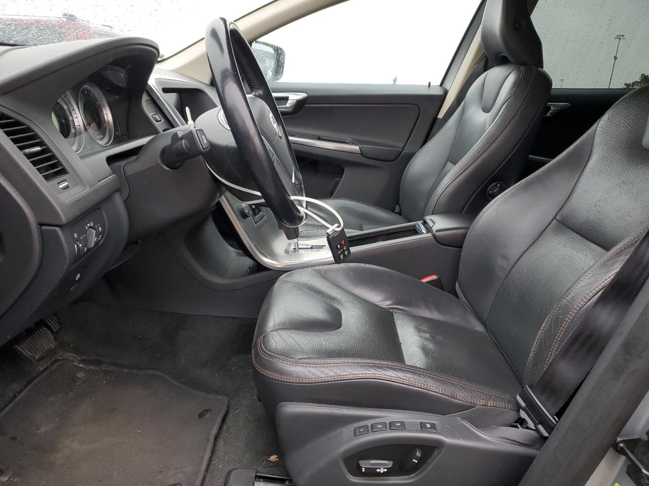 2012 VOLVO XC60