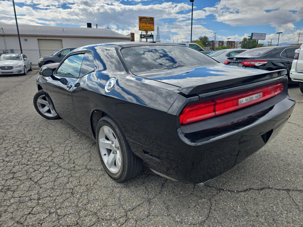 2013 DODGE Challenger