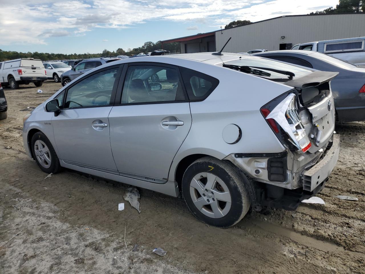 2011 TOYOTA PRIUS