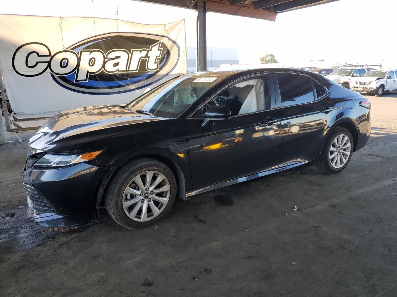 2018 TOYOTA CAMRY