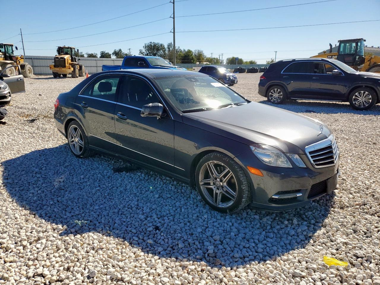 2013 MERCEDES-BENZ E-Class