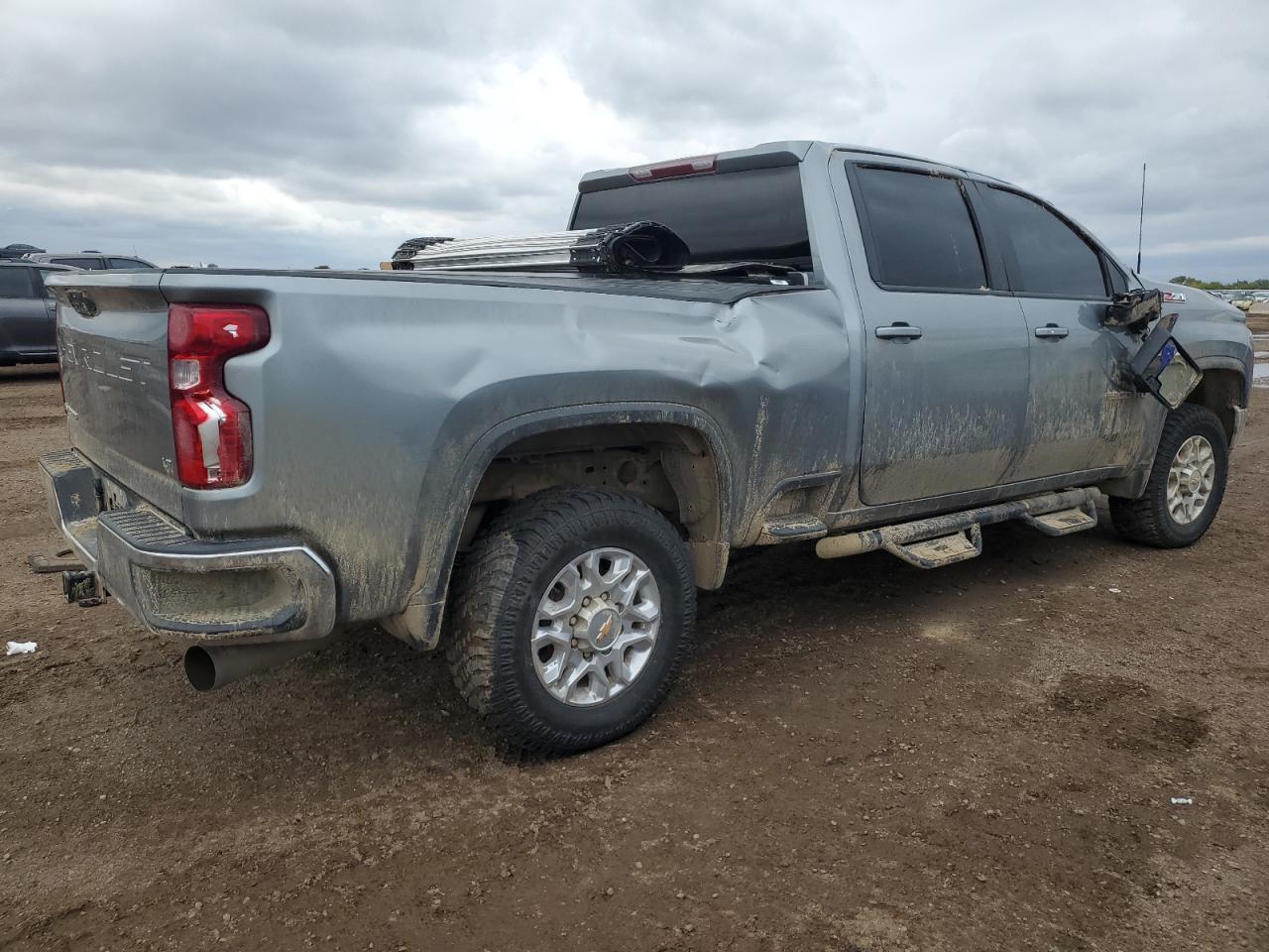 2025 CHEVROLET Silverado