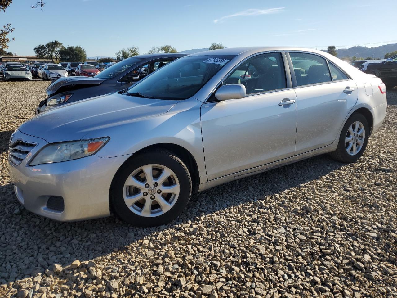 2011 TOYOTA CAMRY