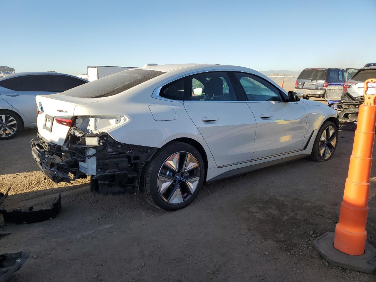 2024 BMW i4