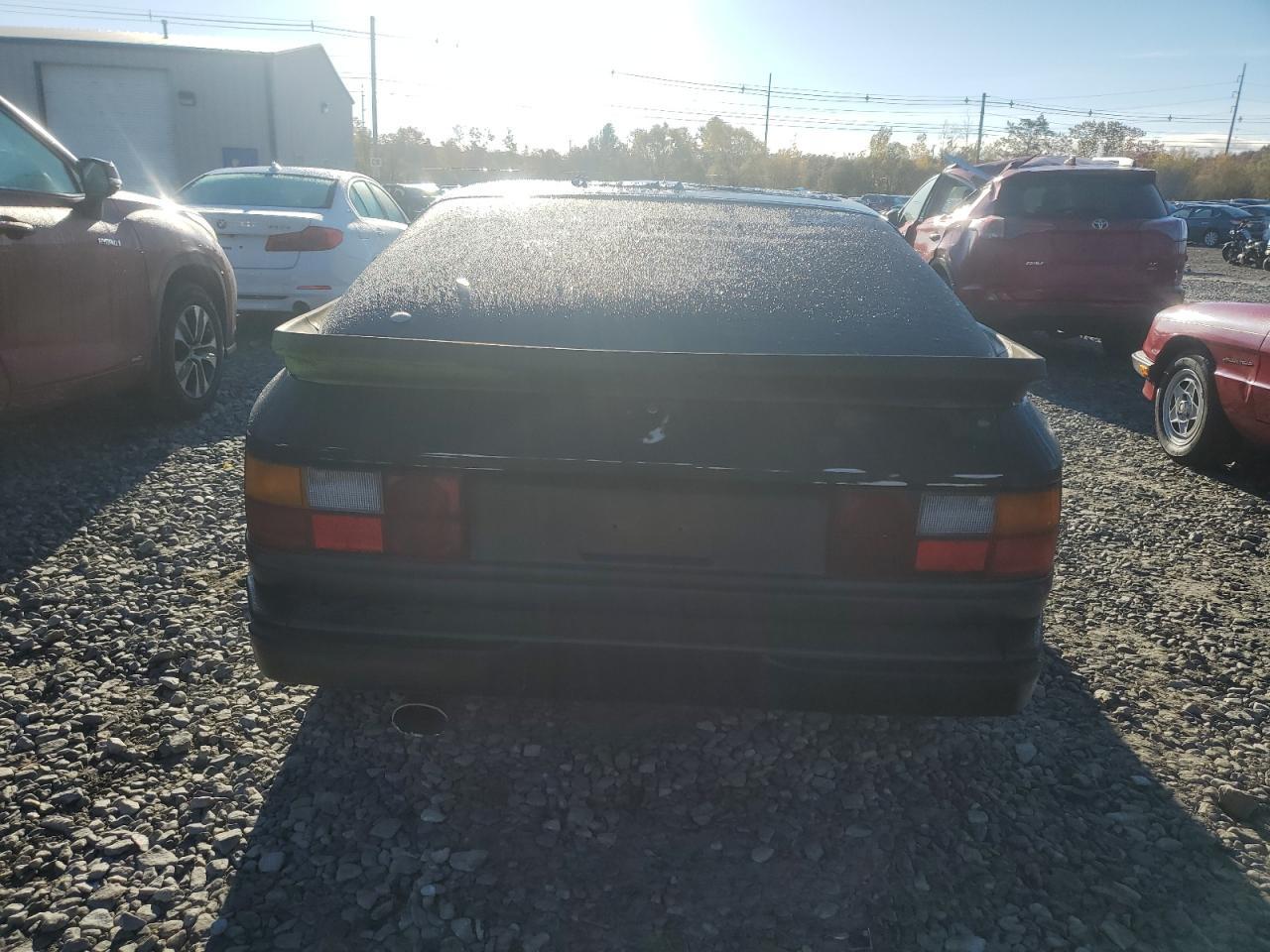 1983 PORSCHE 944