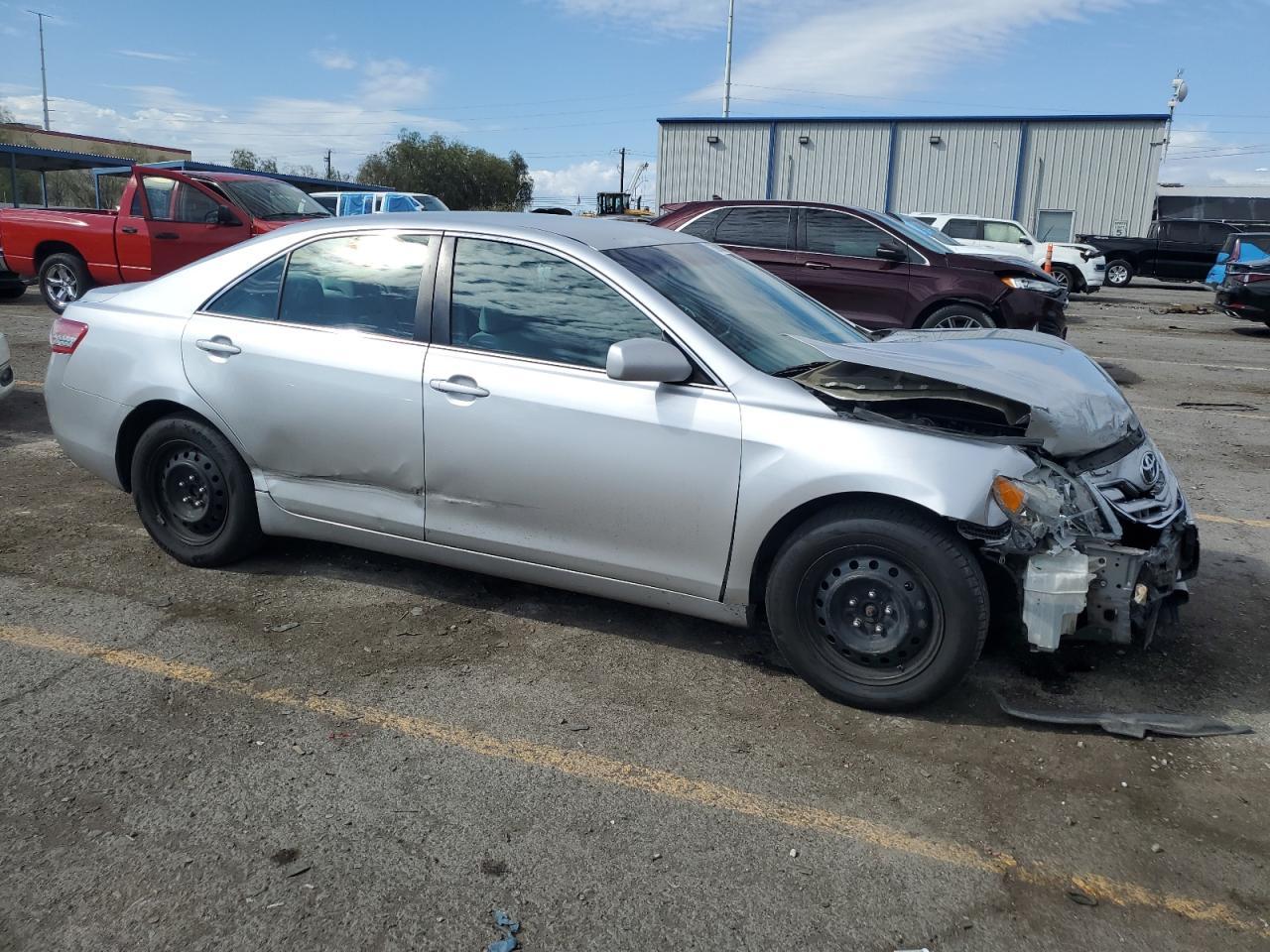 2011 TOYOTA CAMRY