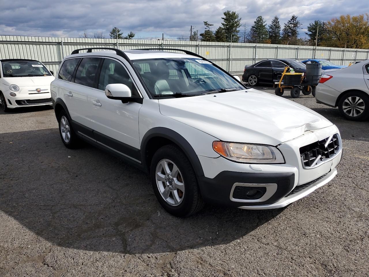 2010 VOLVO XC70