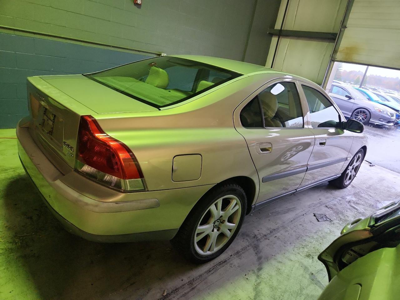 2003 VOLVO S60