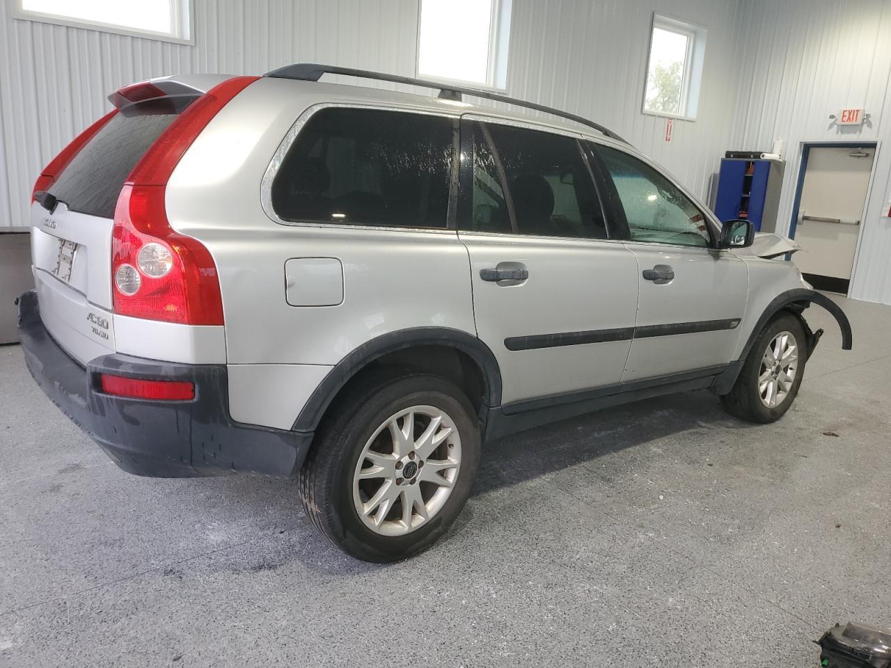 2004 VOLVO XC90