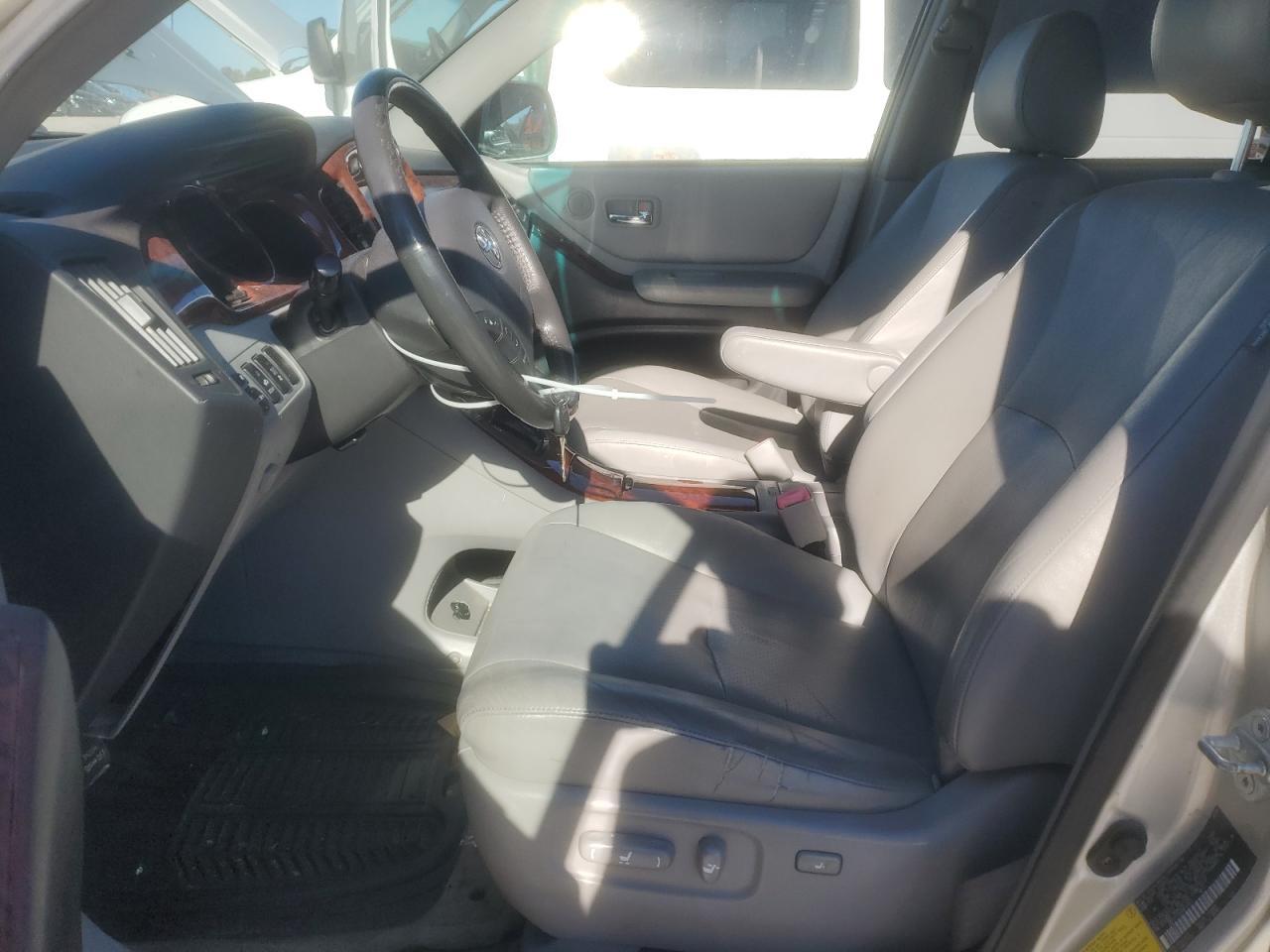 2006 TOYOTA HIGHLANDER