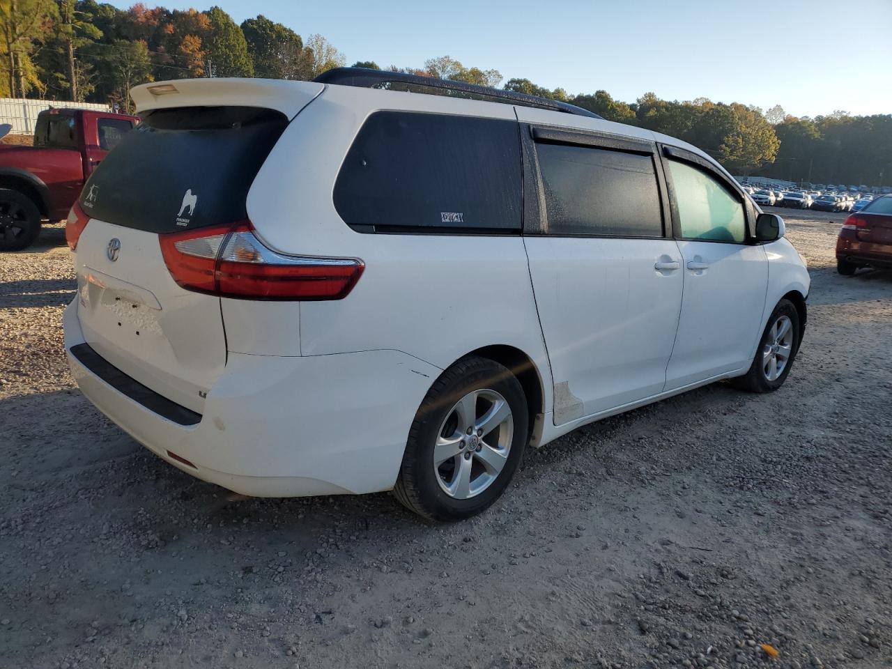 2015 TOYOTA SIENNA