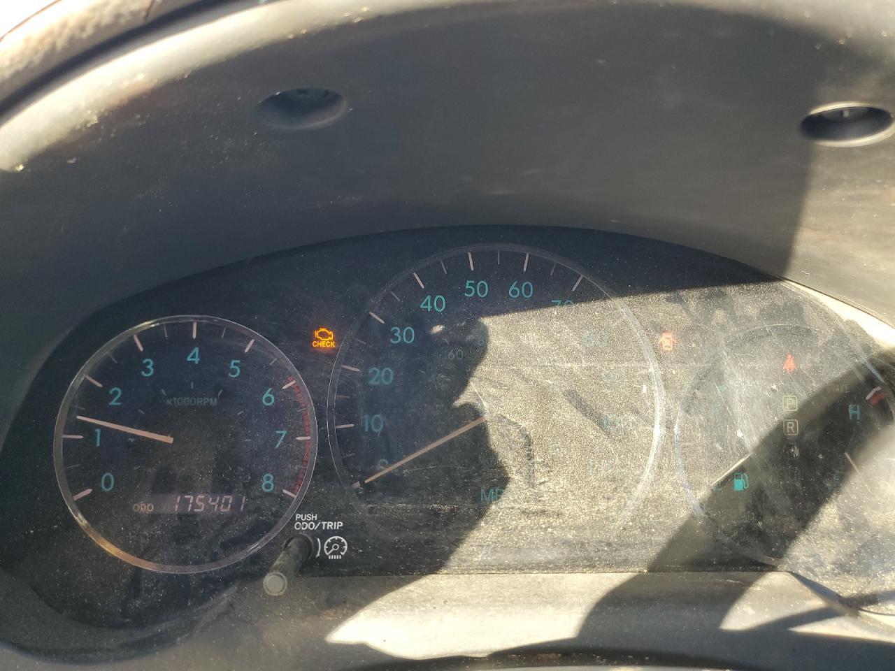 2006 TOYOTA SIENNA