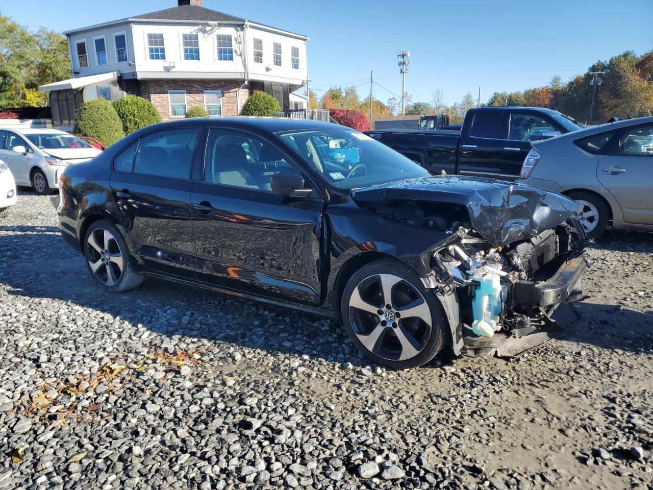 2013 VOLKSWAGEN JETTA