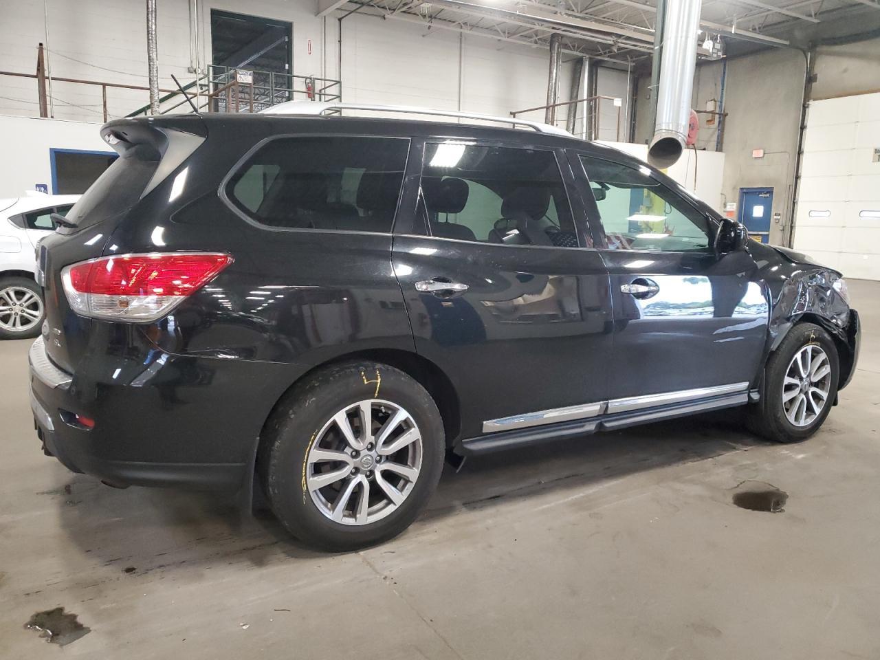 2016 NISSAN PATHFINDER