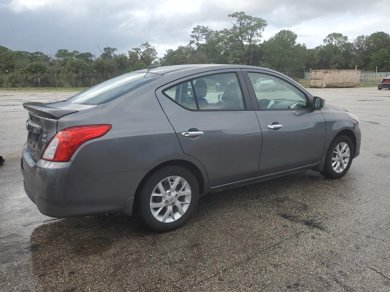 2018 NISSAN VERSA