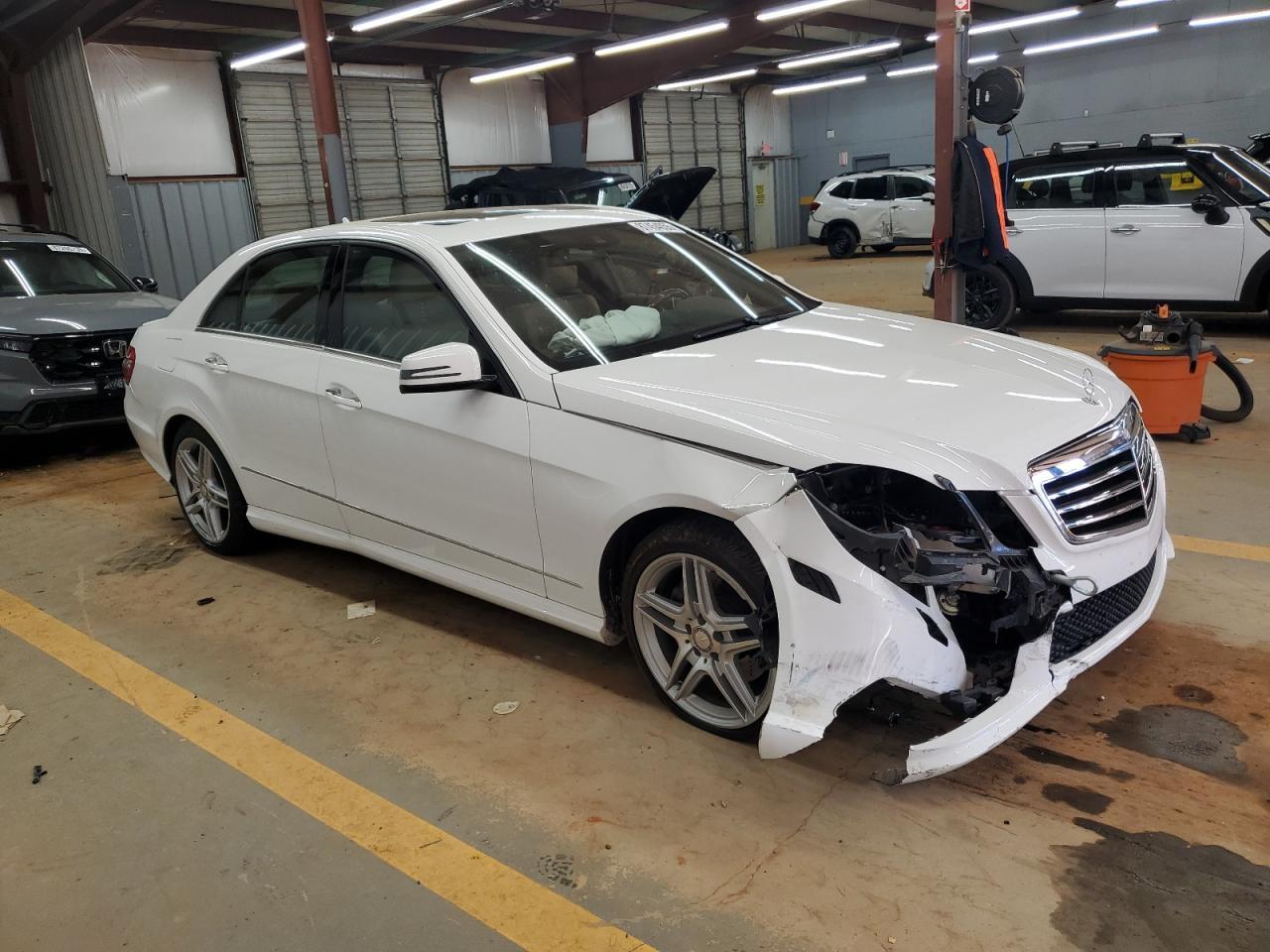 2013 MERCEDES-BENZ E-Class