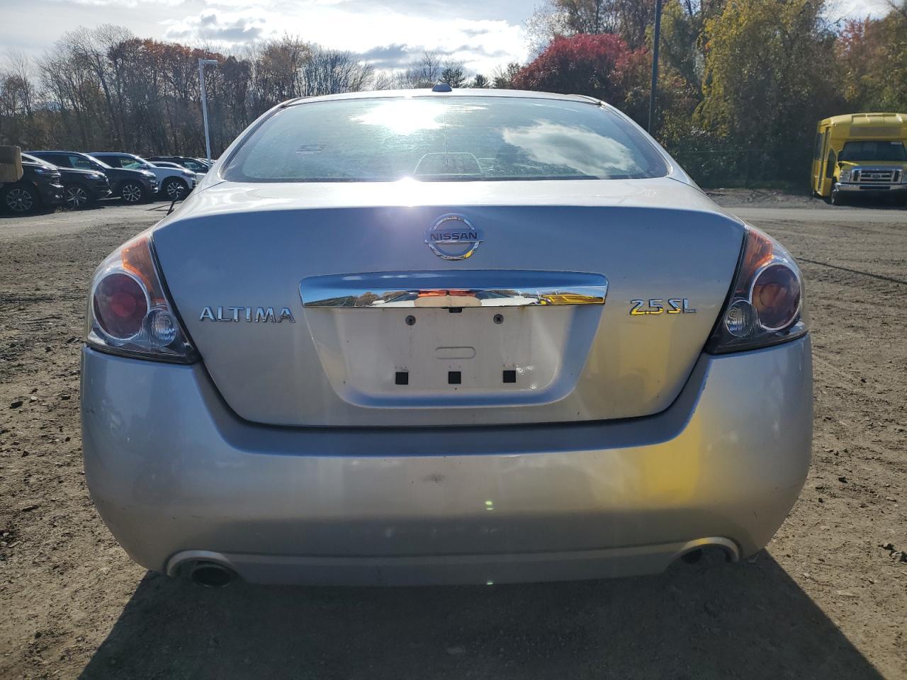 2011 NISSAN ALTIMA