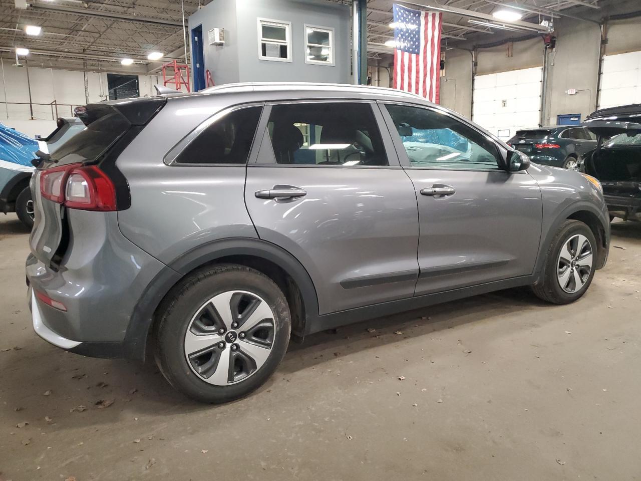2017 KIA Niro
