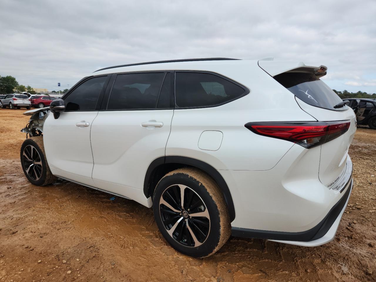 2022 TOYOTA HIGHLANDER