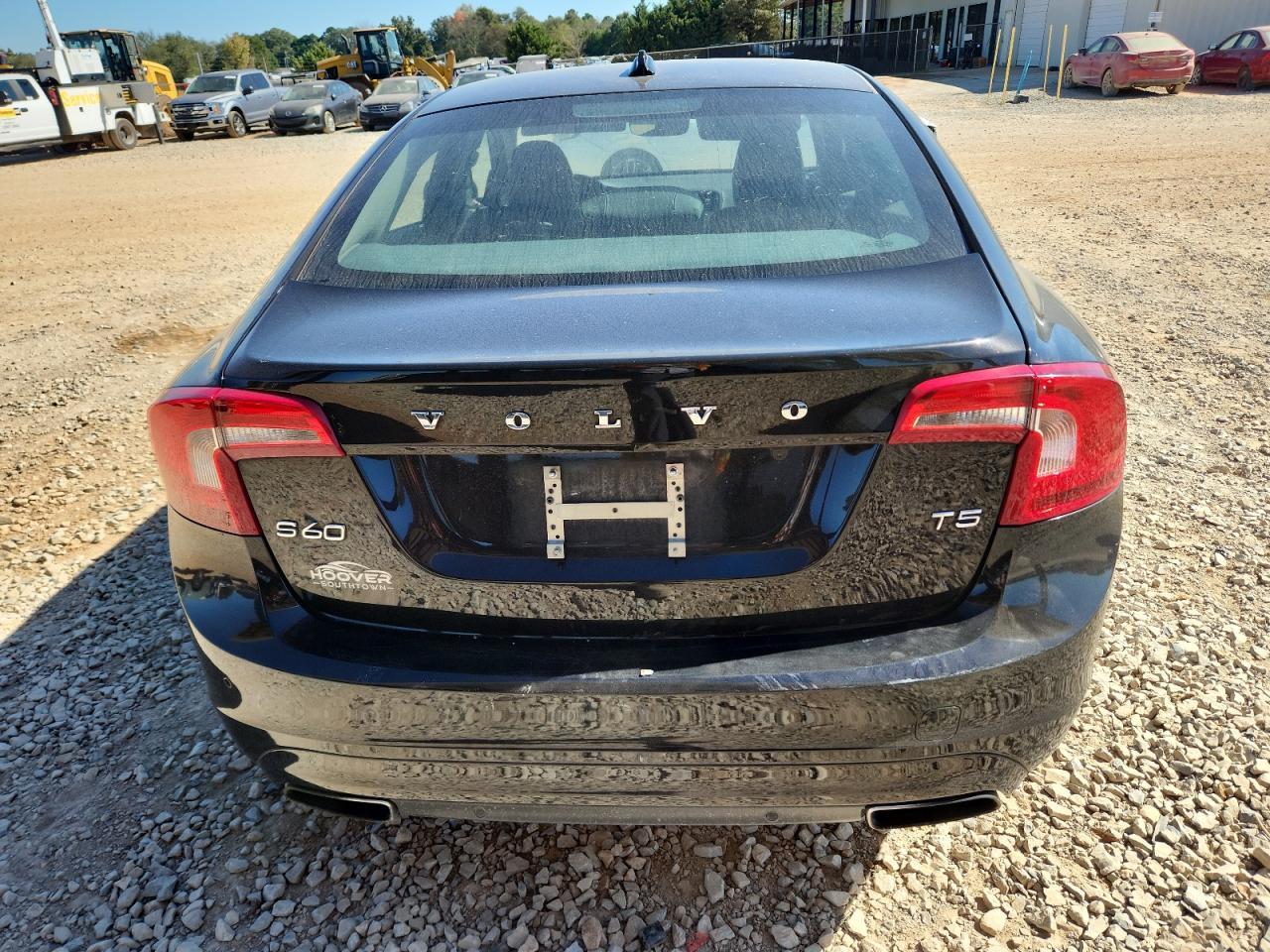2015 VOLVO S60