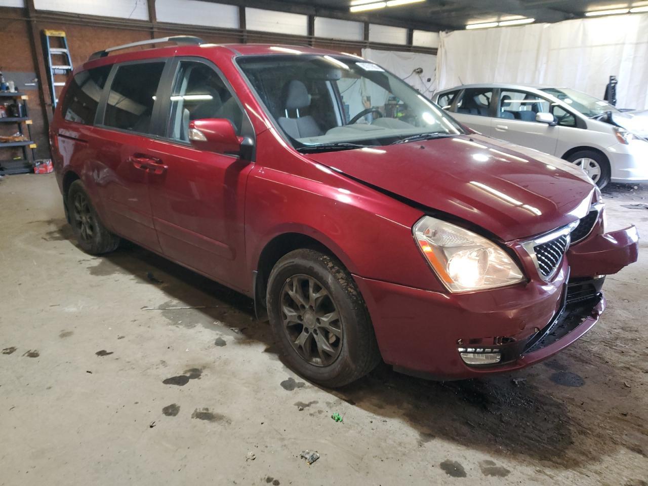 2014 KIA SEDONA