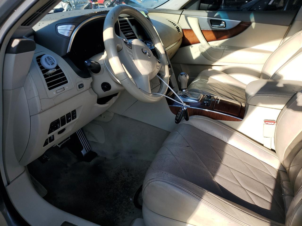 2012 INFINITI FX35