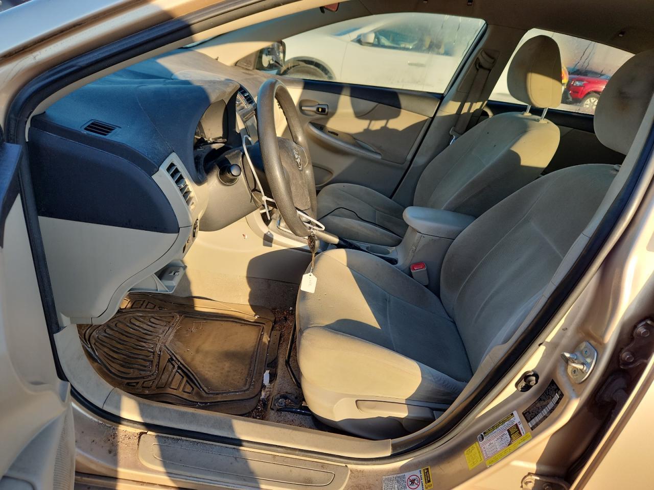 2011 TOYOTA COROLLA