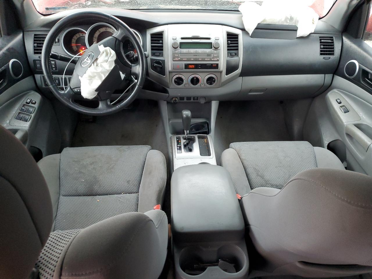 2011 TOYOTA TACOMA