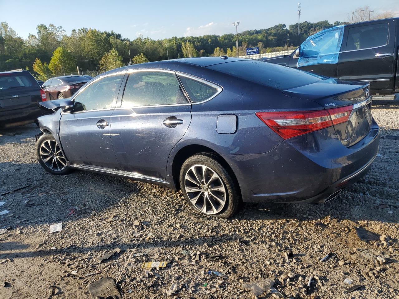 2018 TOYOTA Avalon