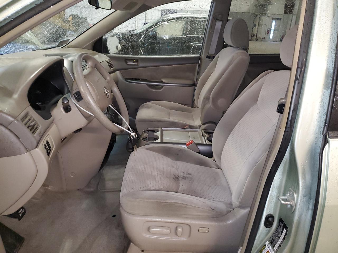 2007 TOYOTA SIENNA