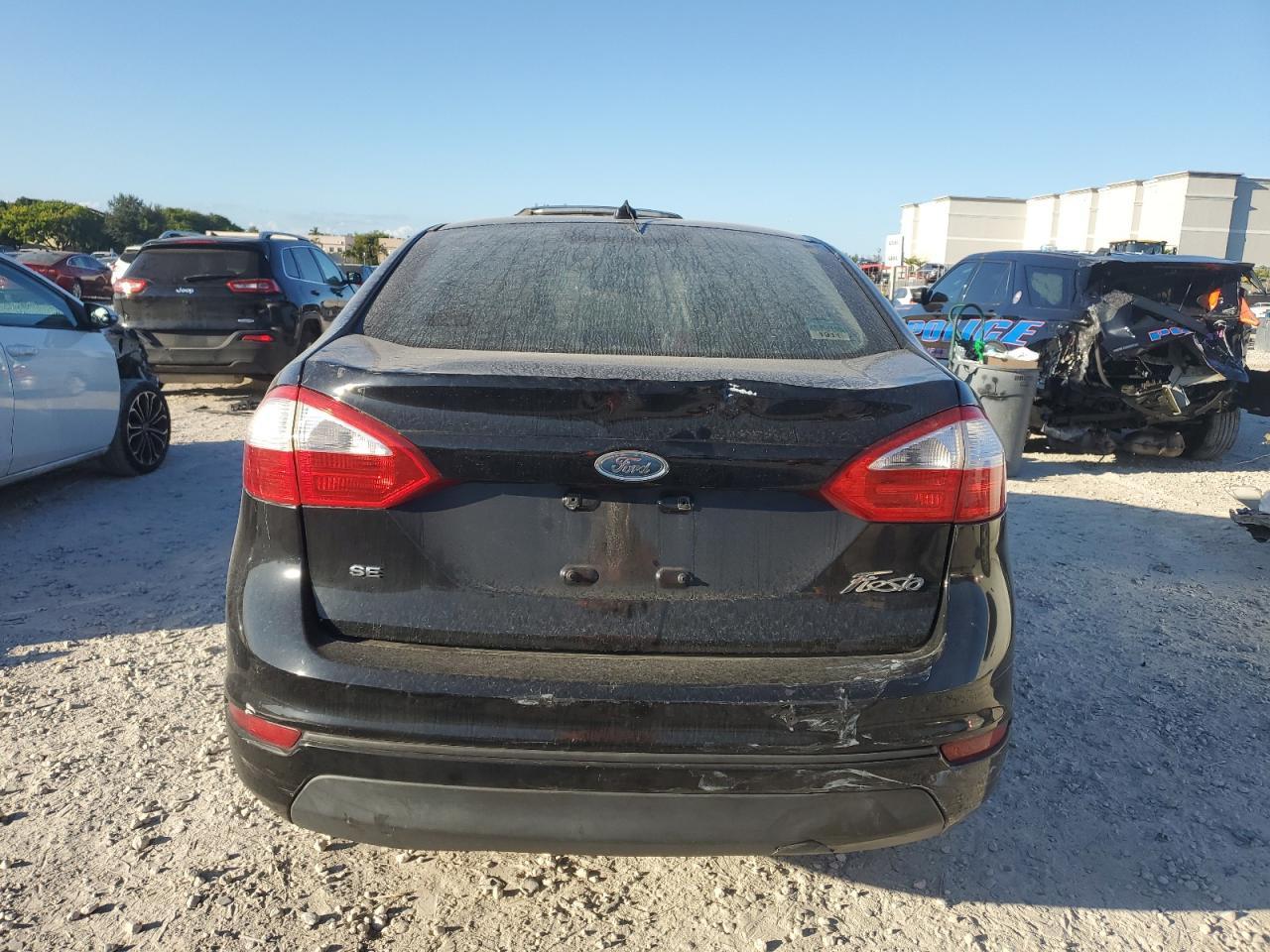 2016 FORD Fiesta