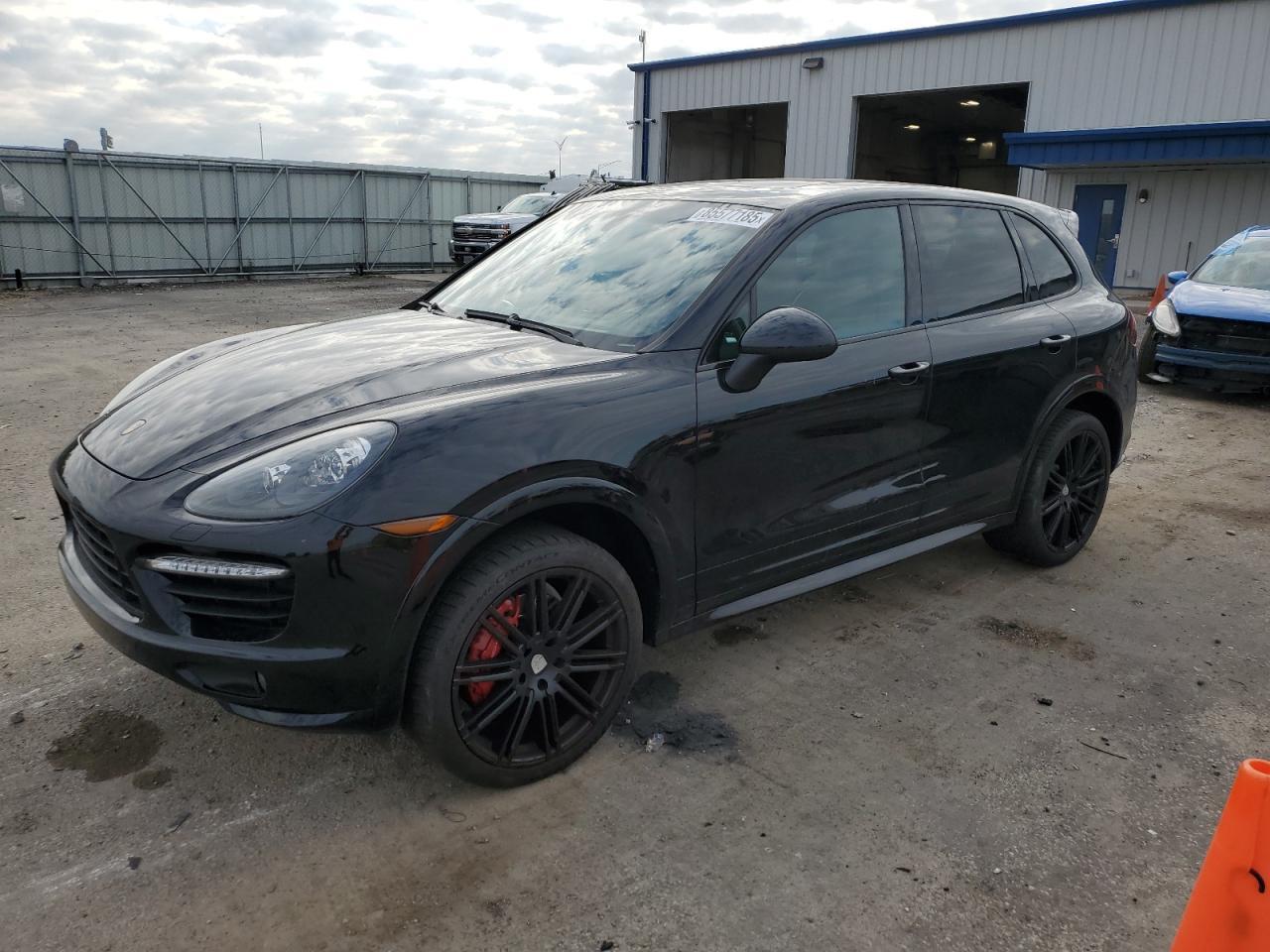 2013 PORSCHE CAYENNE