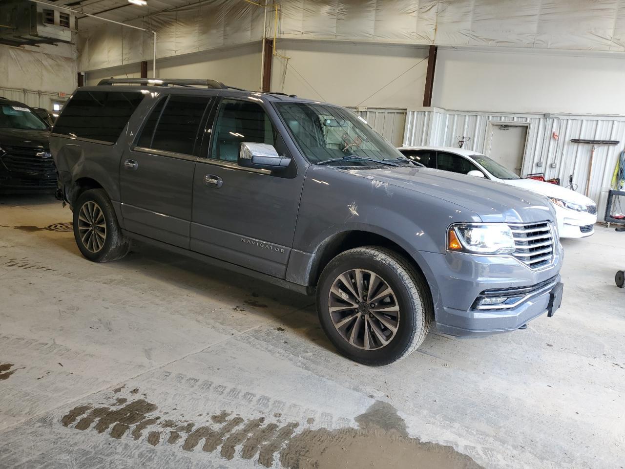 2016 LINCOLN Navigator