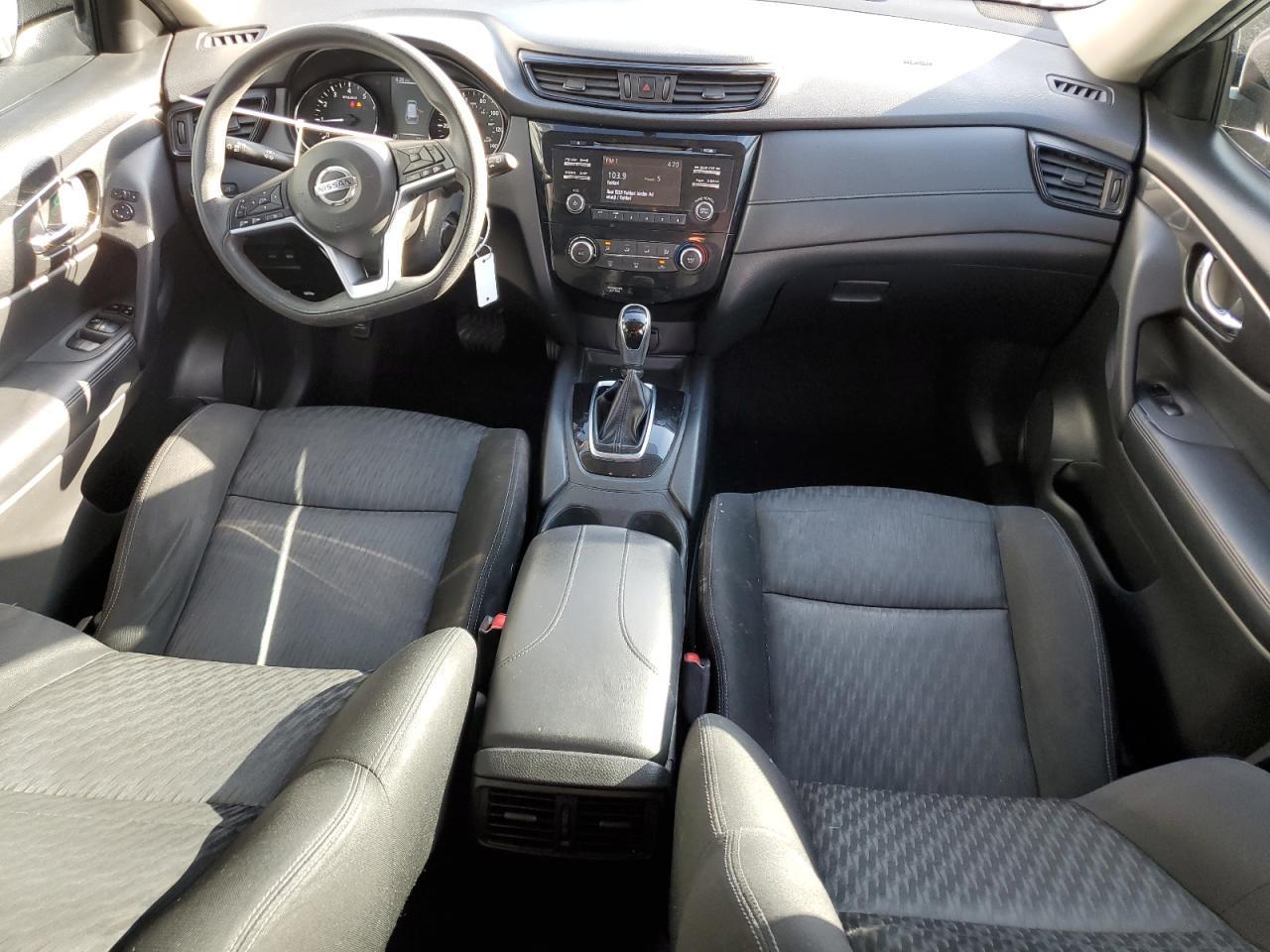 2017 NISSAN ROGUE
