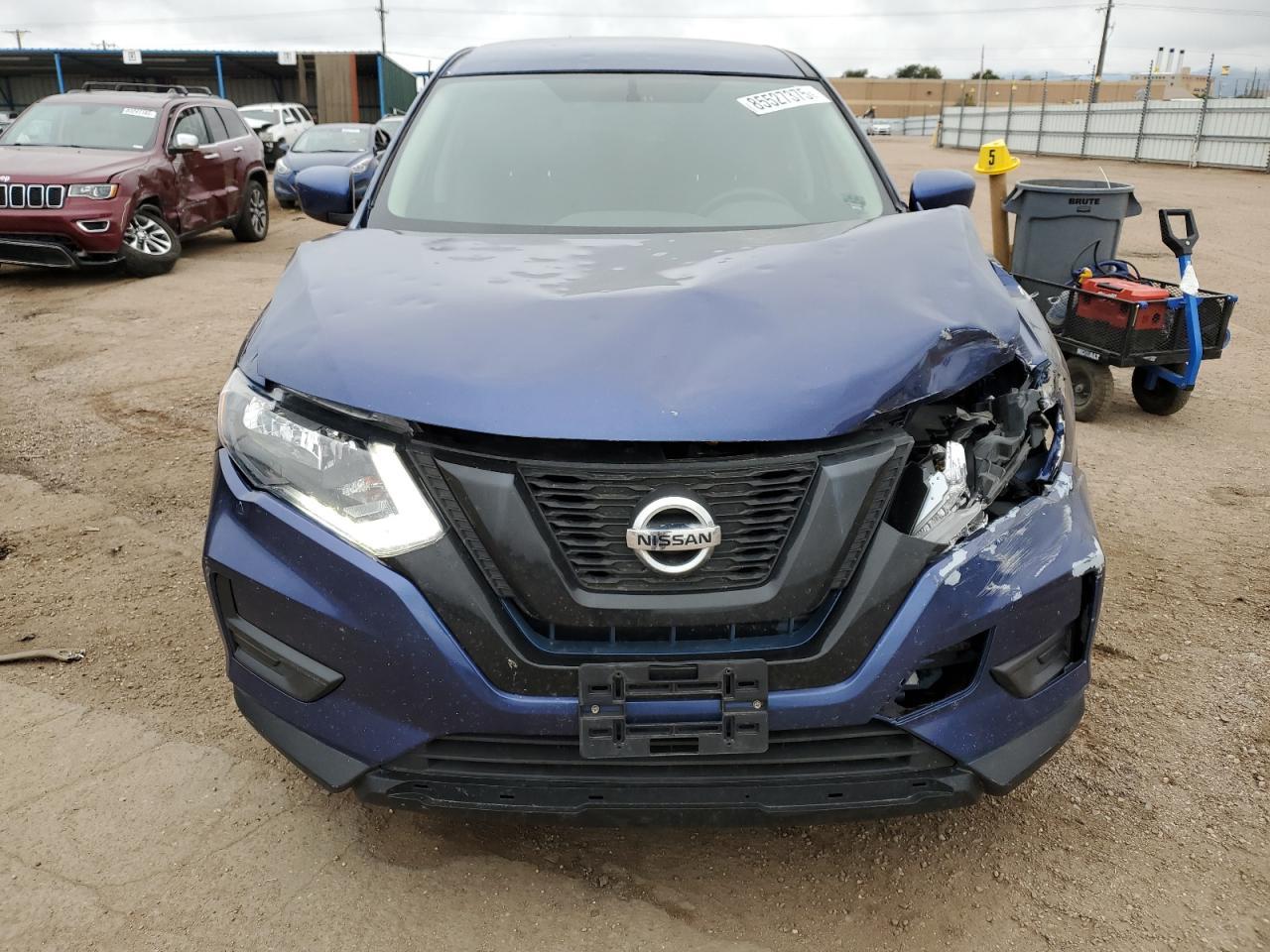 2017 NISSAN ROGUE