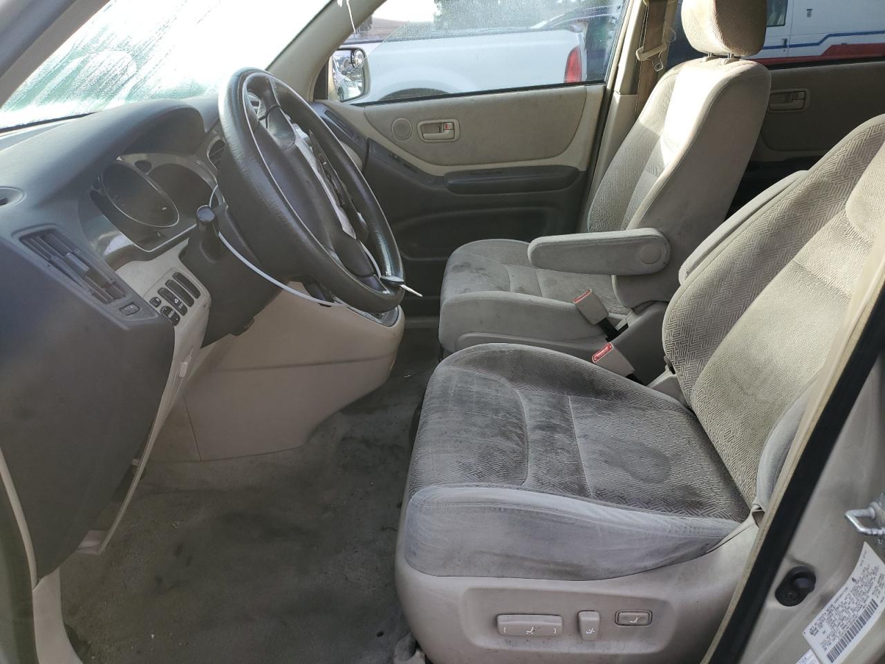 2001 TOYOTA HIGHLANDER