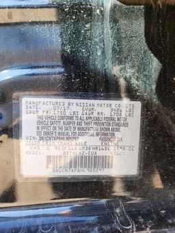 2017 NISSAN VERSA