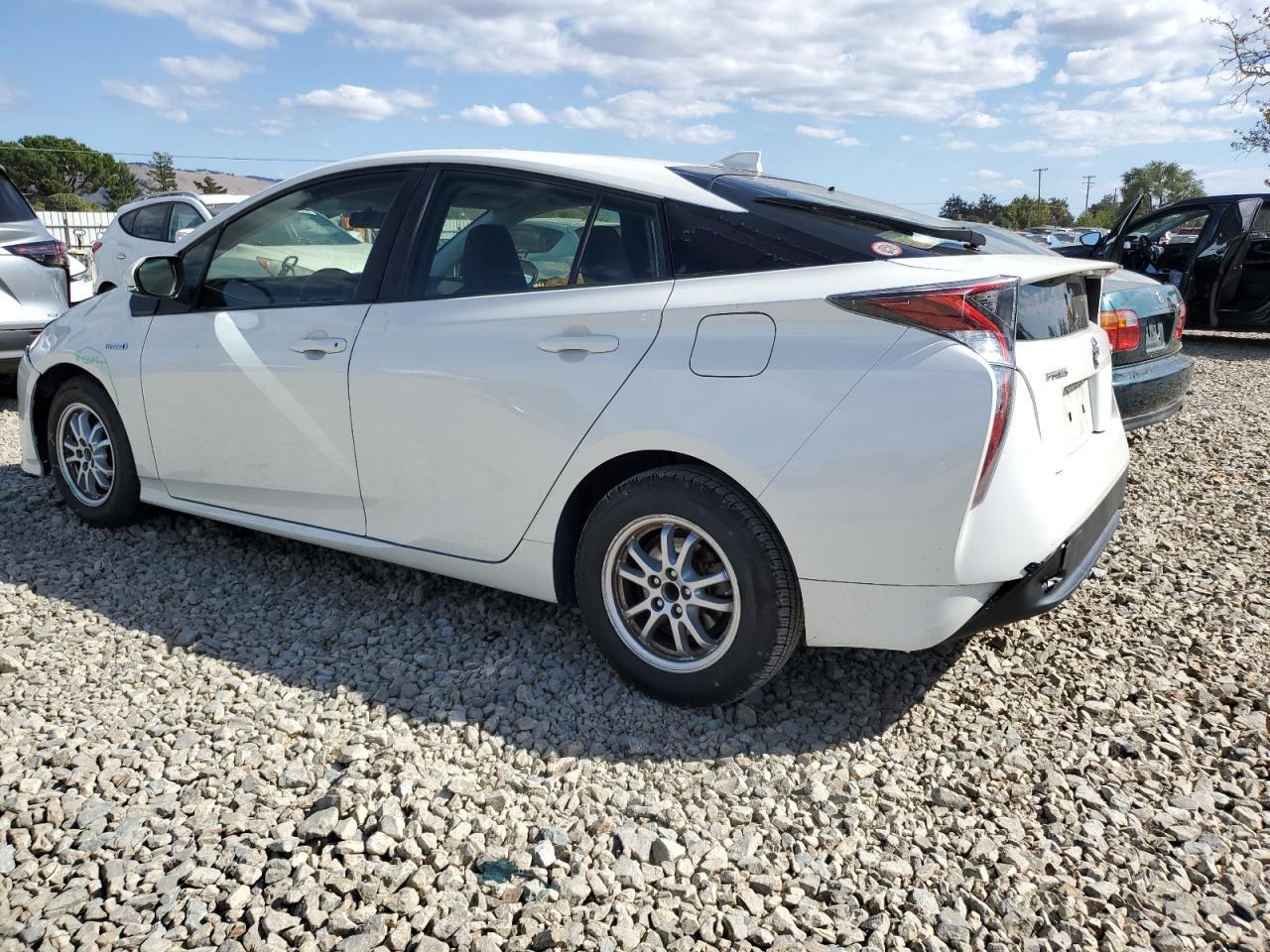 2016 TOYOTA PRIUS