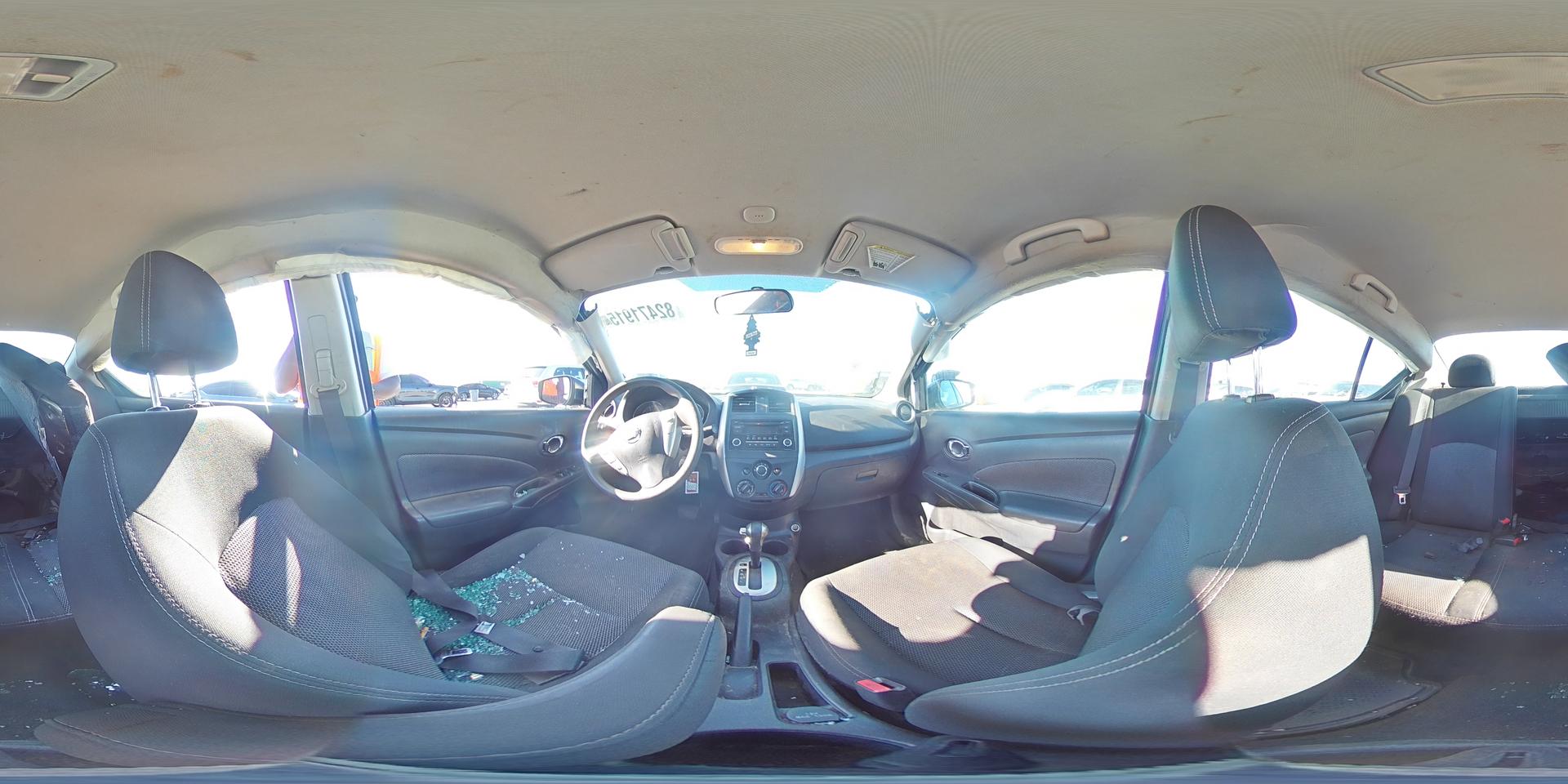 2017 NISSAN VERSA