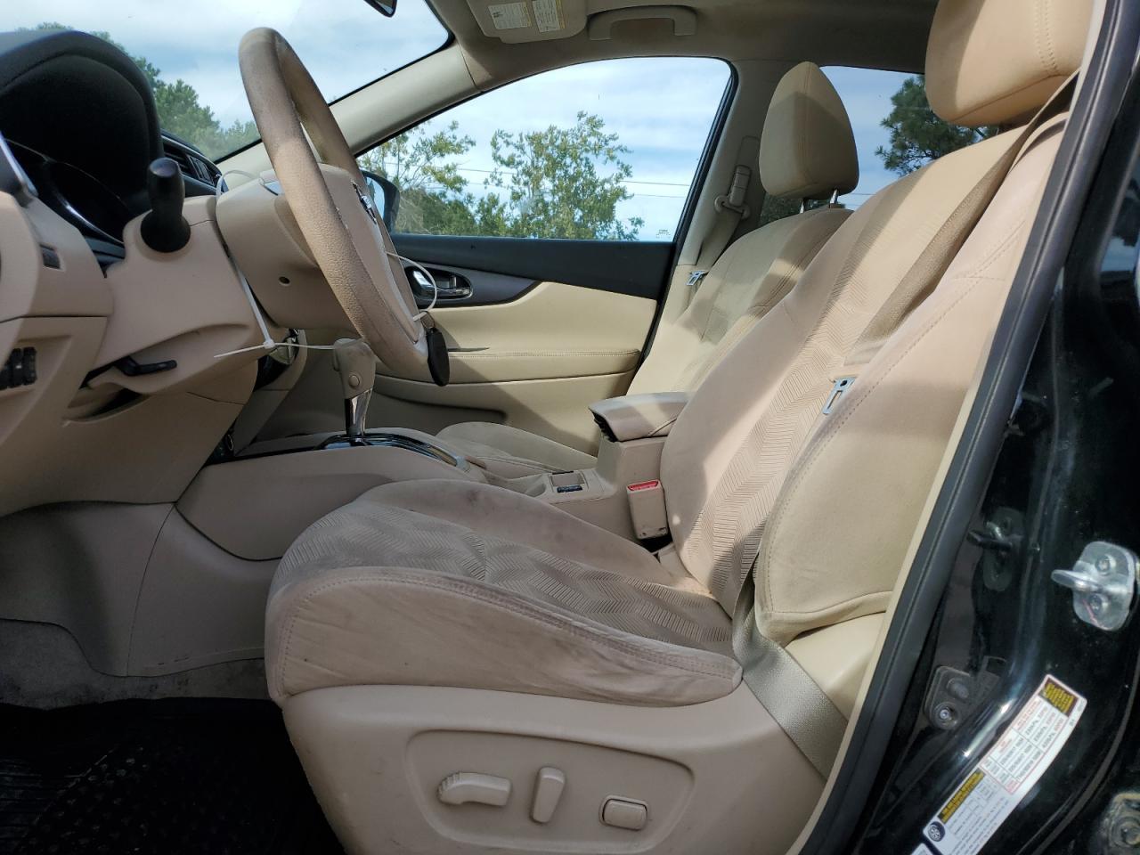 2015 NISSAN ROGUE