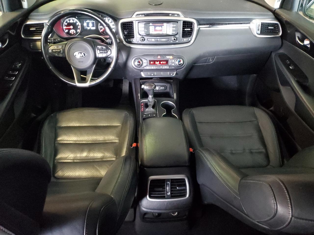 2016 KIA SORENTO